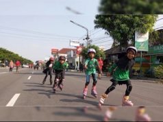 CFD Karanganyar Makin Seru! Dandim Ikut Nyanyi Bareng Band Lokal di Sunday Morning Music