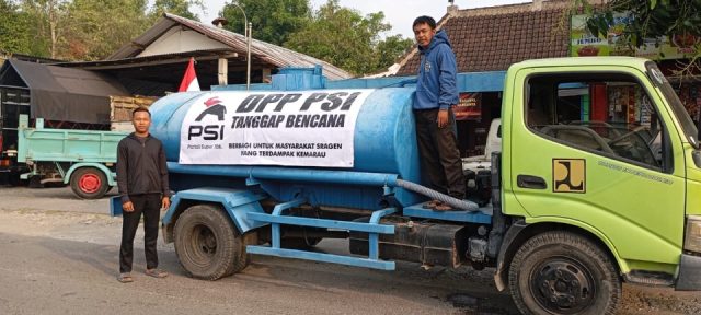 Kekeringan di Gesi Sragen, 609 Warga Srawung Dapat Bantuan 4 Tangki Air Bersih